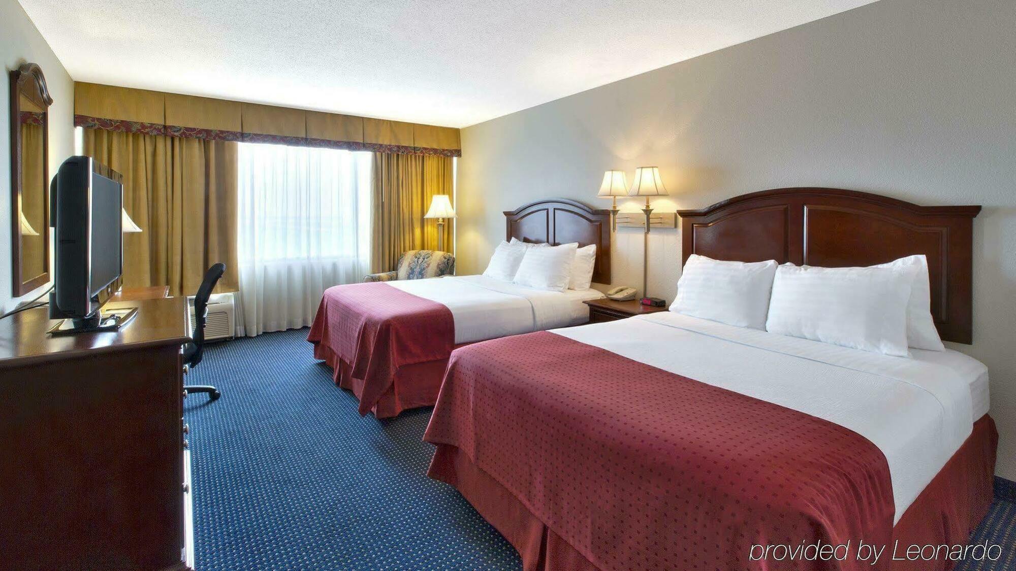 Wyndham Houston Hobby Airport Hotel