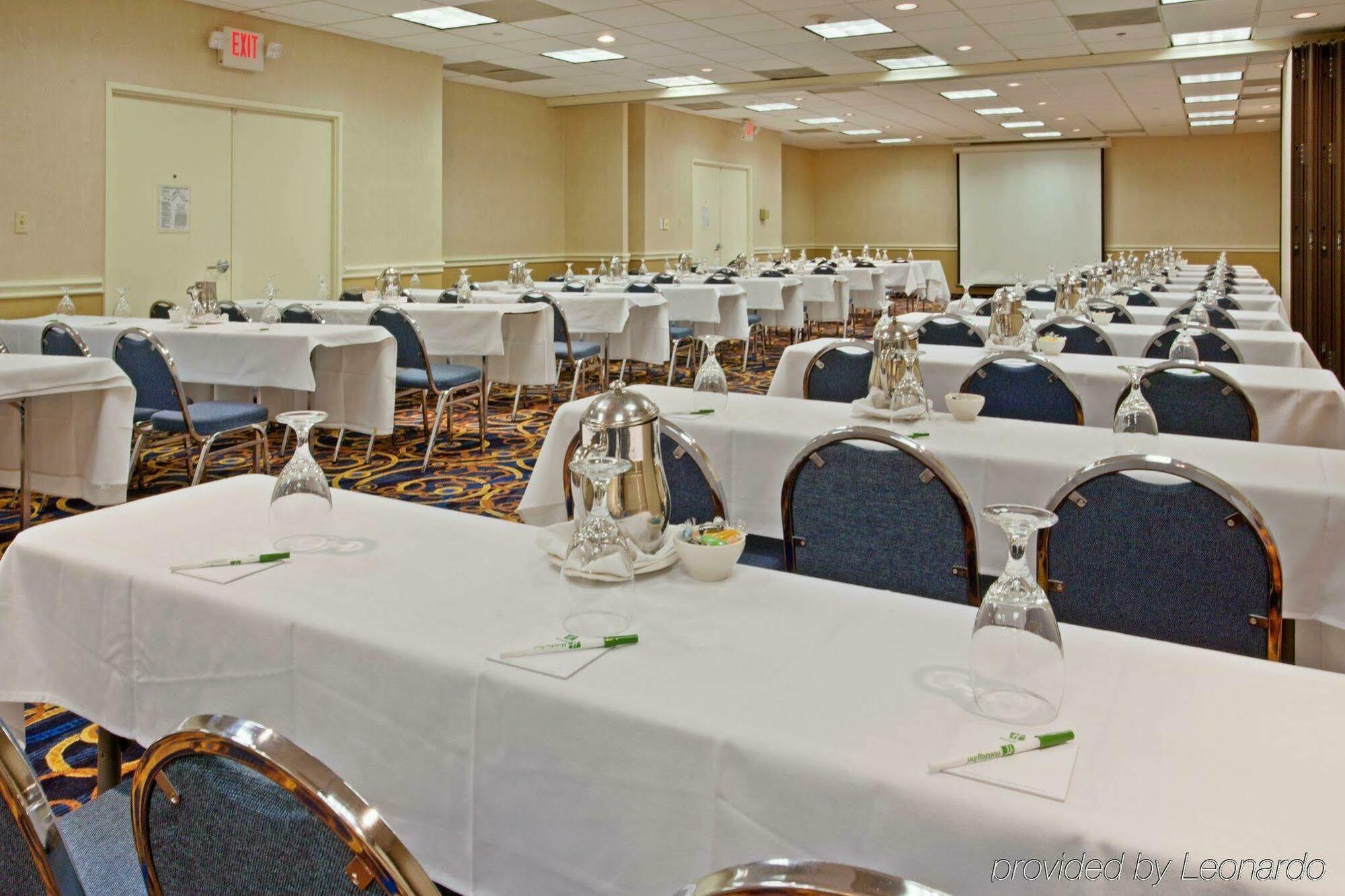 Wyndham Houston Hobby Airport Hotel 3*