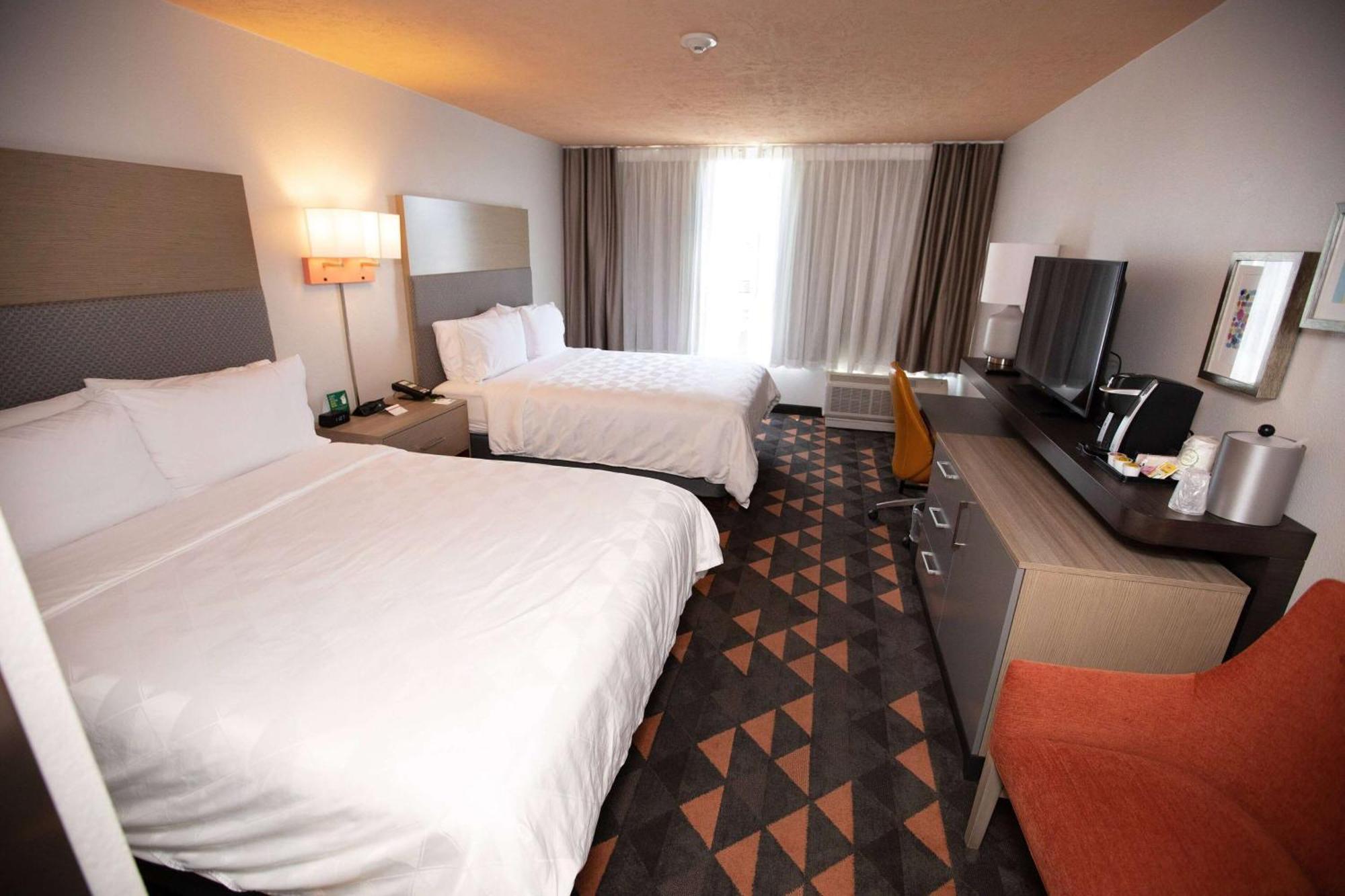 Hotel Wyndham Houston Hobby Airport 3*